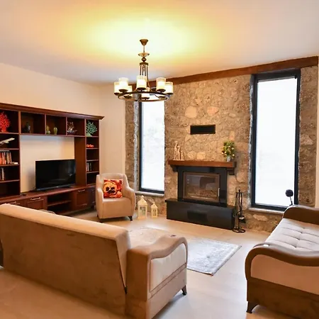 Yaba 1 Villa Φετιγιέ